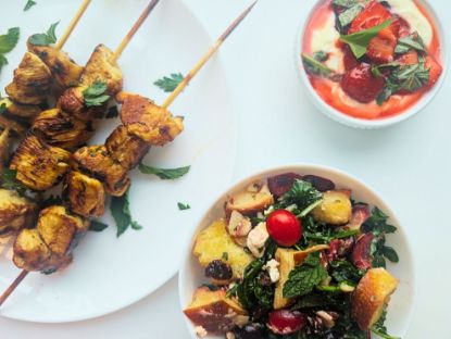 	Herb chicken, salad and dessert